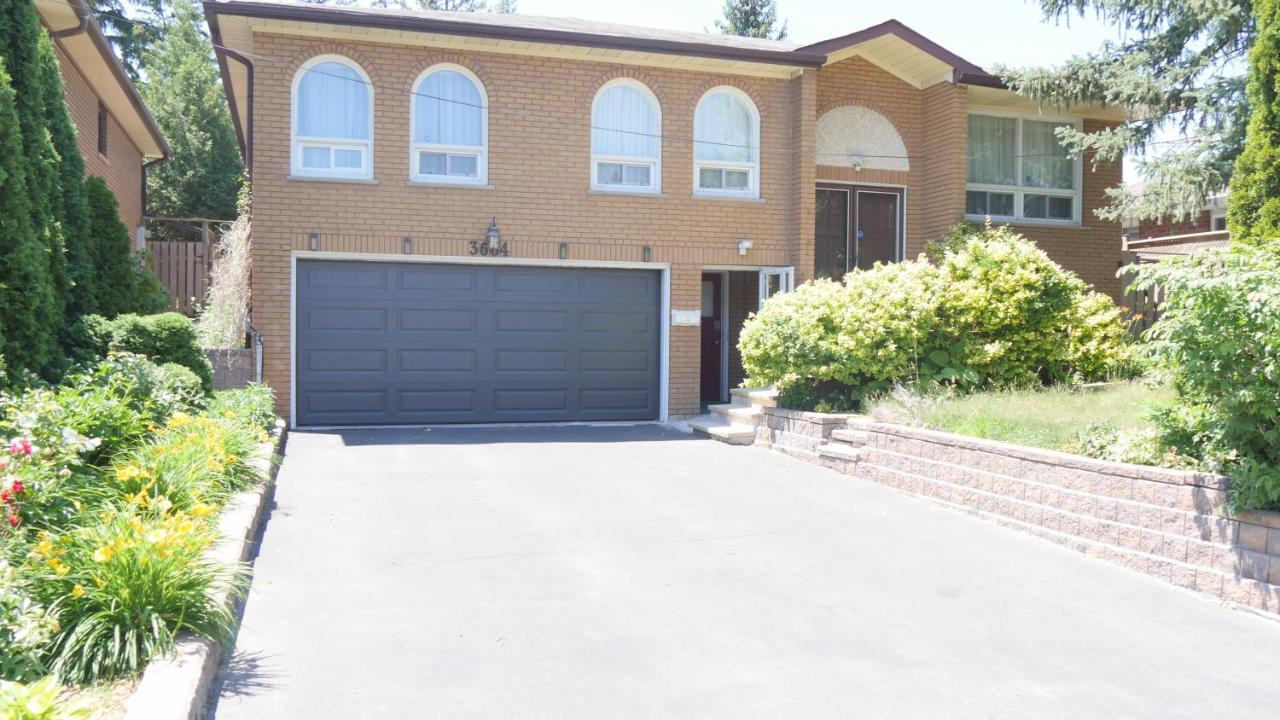 Applewood Gardens Apartment Mississauga Exterior photo